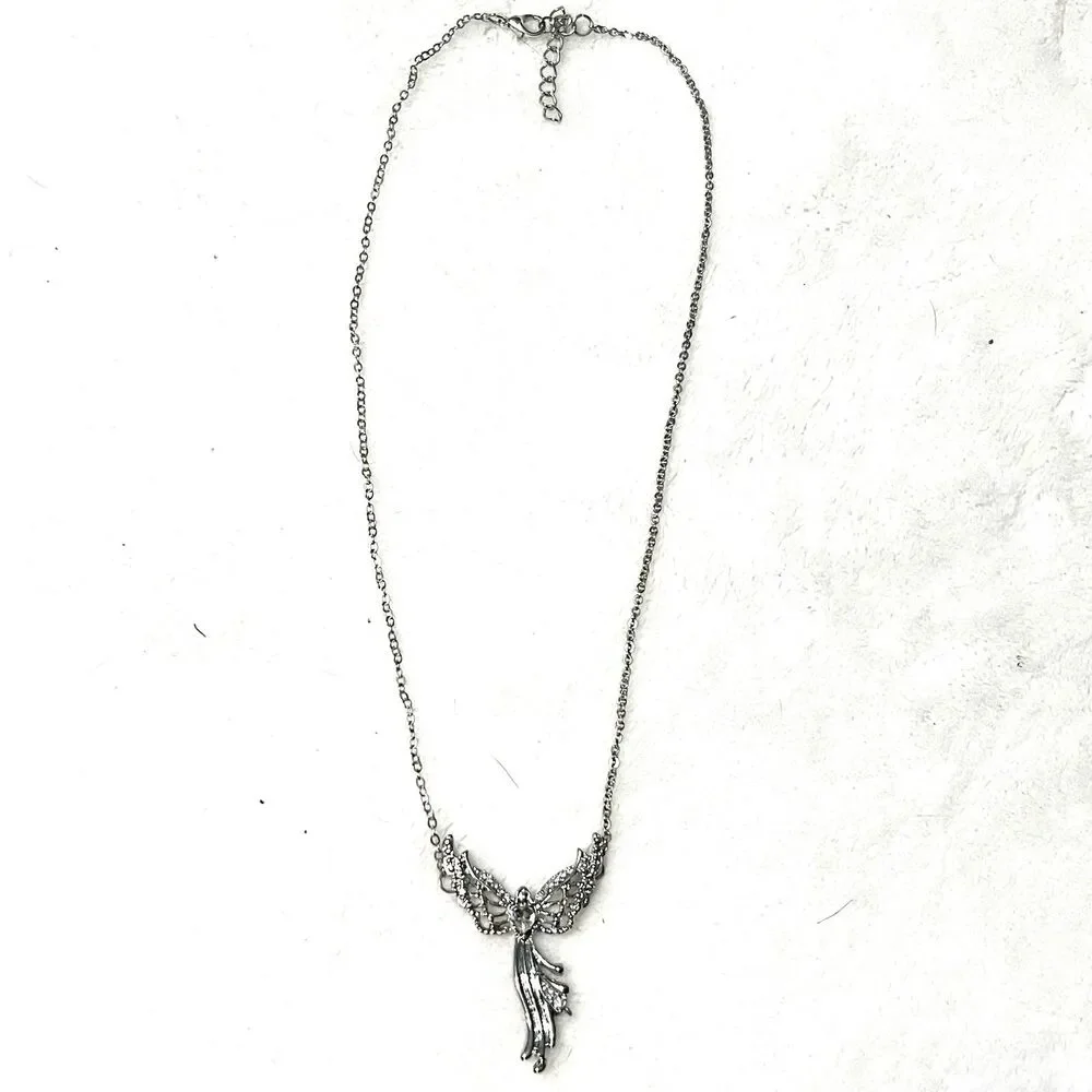 Silver Tone Guardian Angel Adjustable Necklace w/Rhinestone Lobster Claw Clasp.